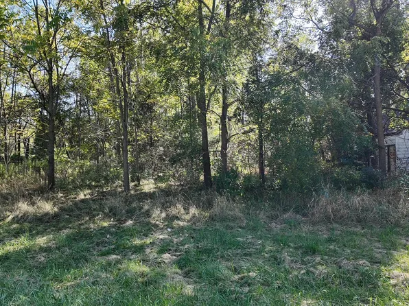 22031 W Spruce Dr, Antioch, IL 60002