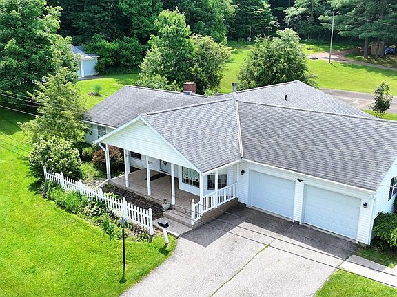 2nd image of 16 Charles Dr