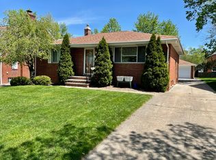 1183 Irene Rd, Lyndhurst, OH 44124