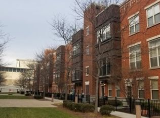 2509 S Calumet Ave, Chicago, IL 60616