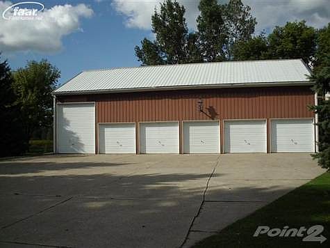 pole barn with 32 x 48 loft