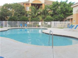 6928 SW 39th St APT 104, Davie, FL 33314