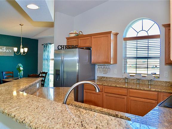 4th image of 101 Highland Meadows Pl