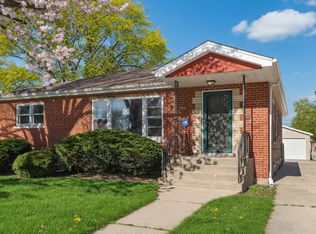 752 E 164th St, South Holland, IL 60473