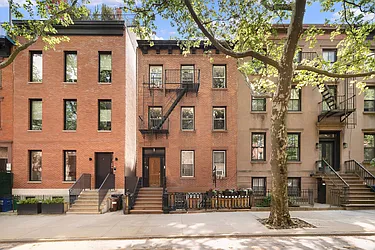 38 Douglass Street