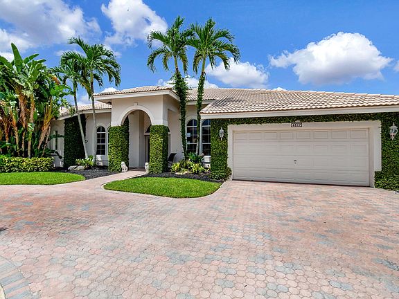 2nd image of 4807 Cypress Drive S