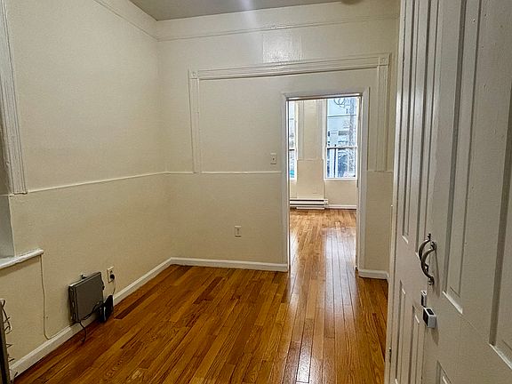 4th image of 2606 Central Ave APT 2
