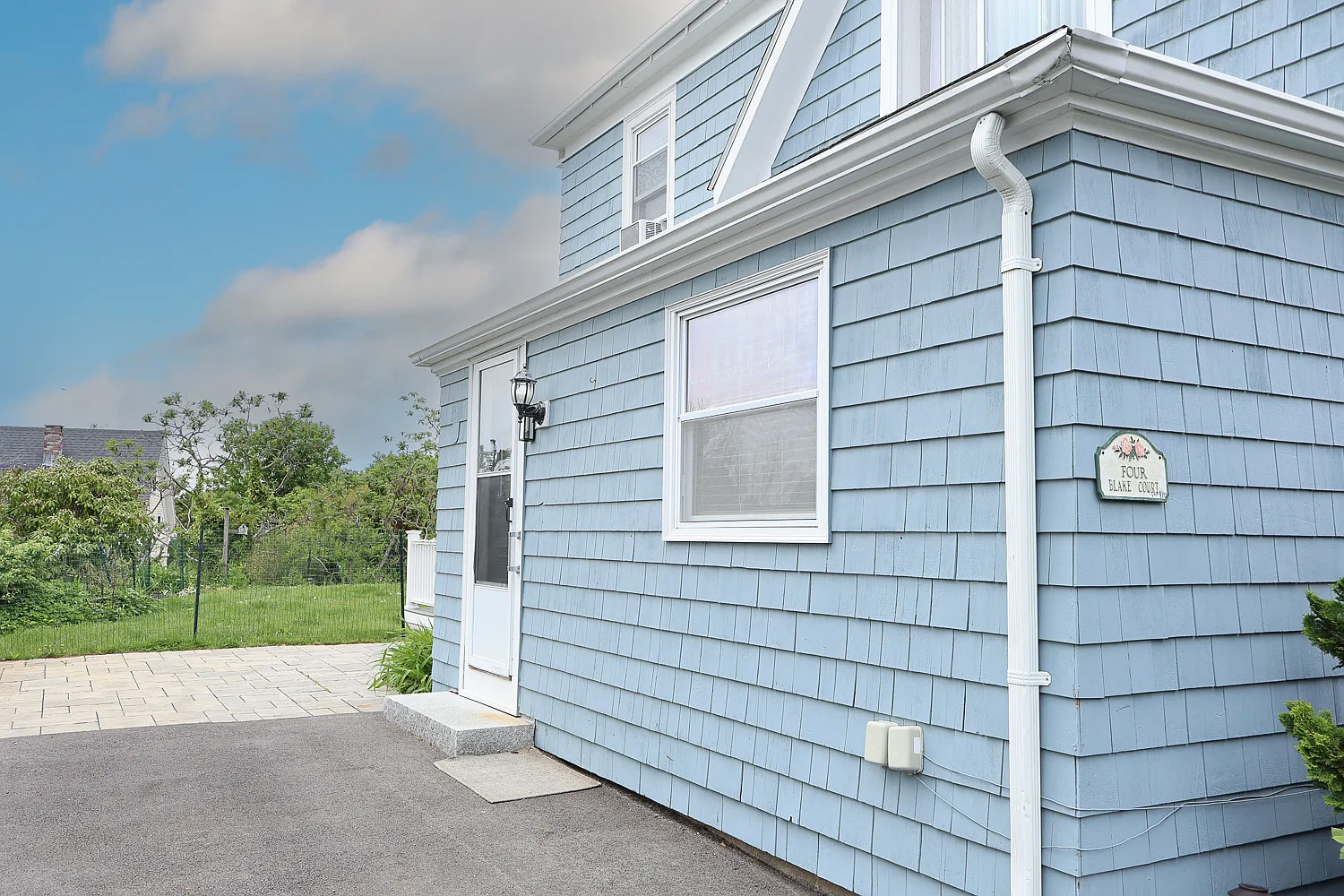 3 bed, 1110 sqft, $5,500 — Photo 4