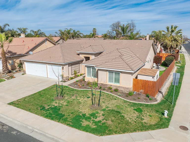 1114 W Pepper Dr — Photo 46