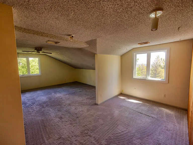 Alpine Dr — Photo 8