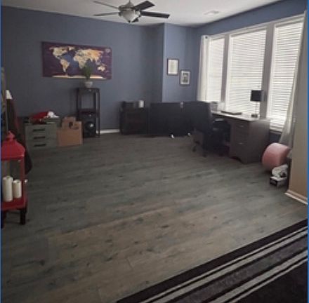 4th image of 783 Vestal St