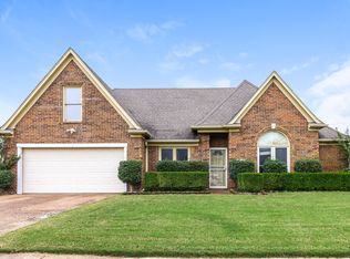 1960 E Chimneyrock Blvd, Cordova, TN 38016