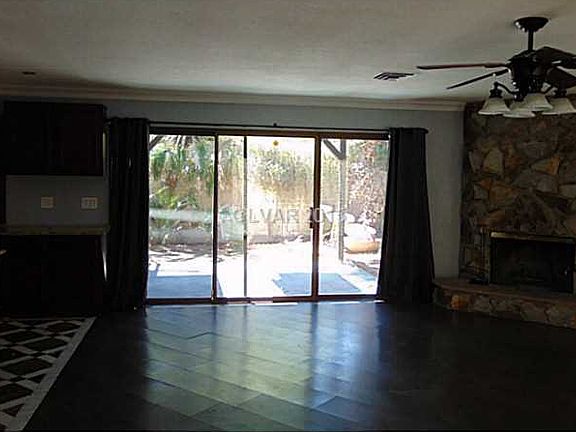 4th image of 2589 Egret Cir #2589