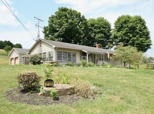 2185 Tent Rd NE, Lancaster, OH 43130