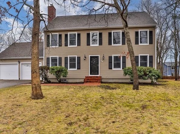 34 Noreast Dr, Bourne, MA 02532