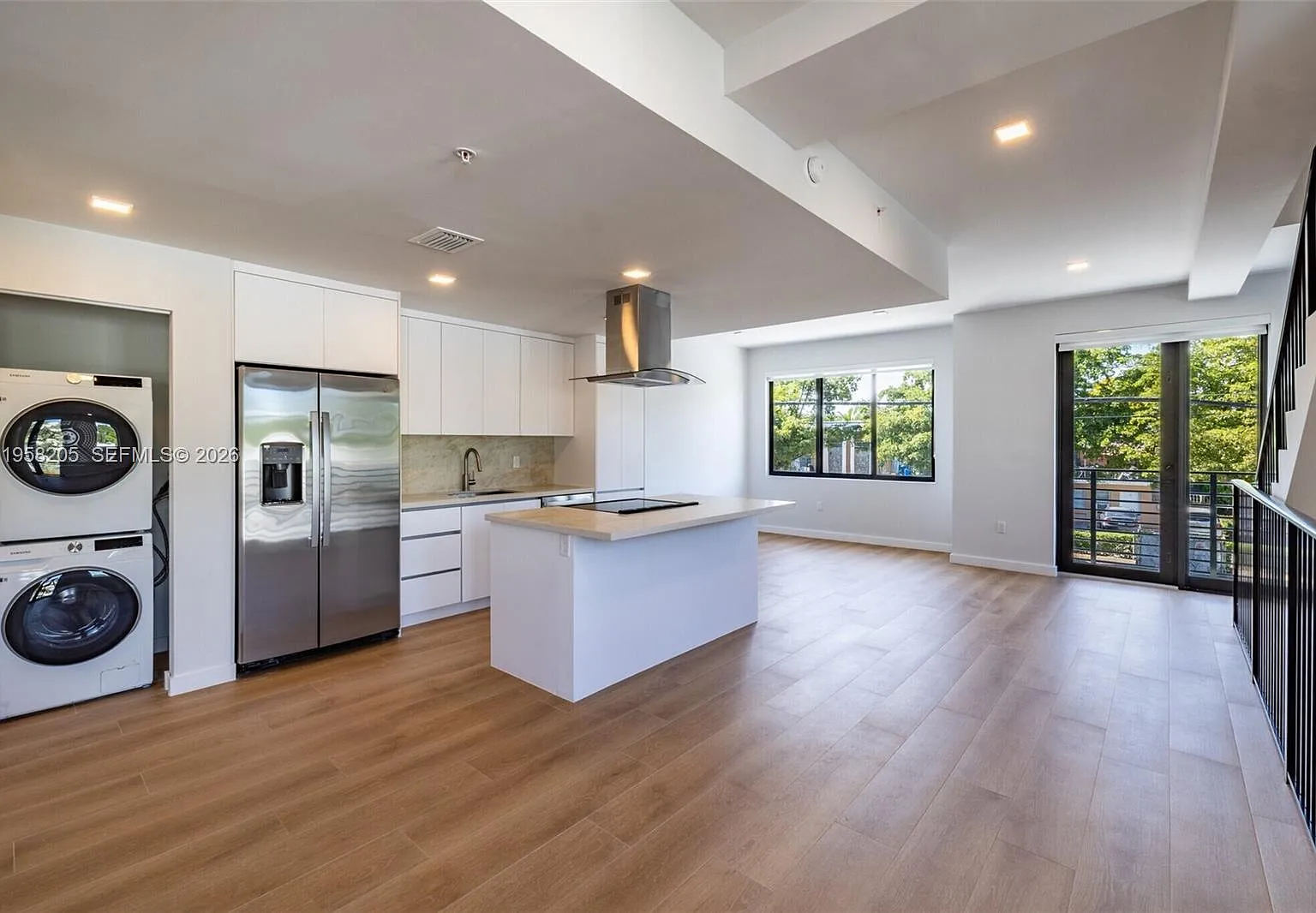 Lawrence Estates Land Cos — Photo 1