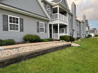 3038 E Stillwater Lndg #101, Urbana, IL 61802