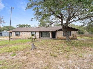 1806 Mooney Ln, Aransas Pass, TX 78362