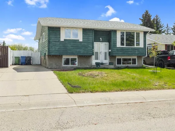 93 N Crawford St, Red Deer, AB T4P 2G4