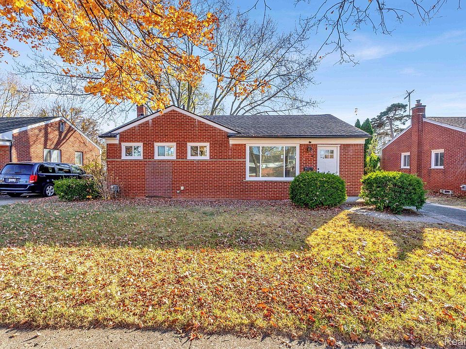 1st image of 28911 Westfield St