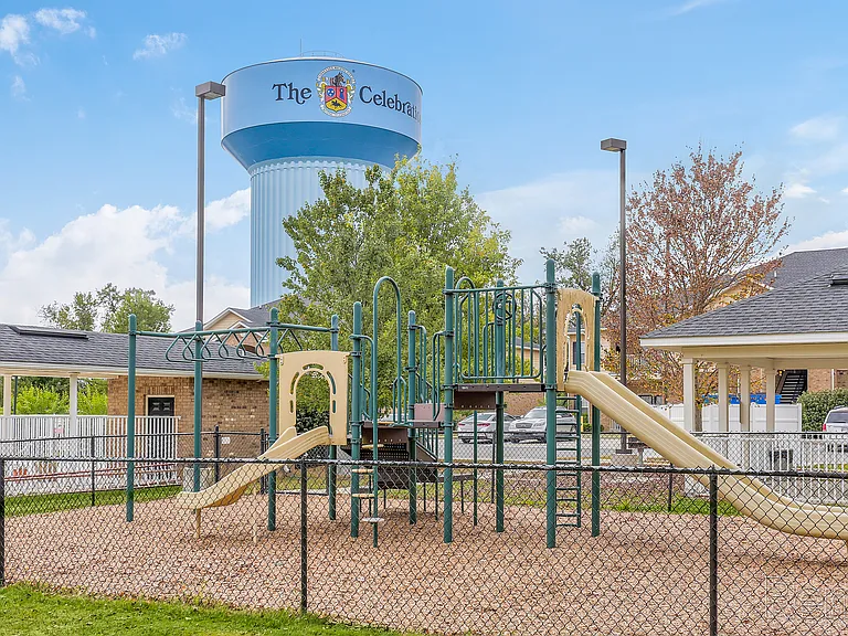 Paddock Ridge Apartments — Photo 6