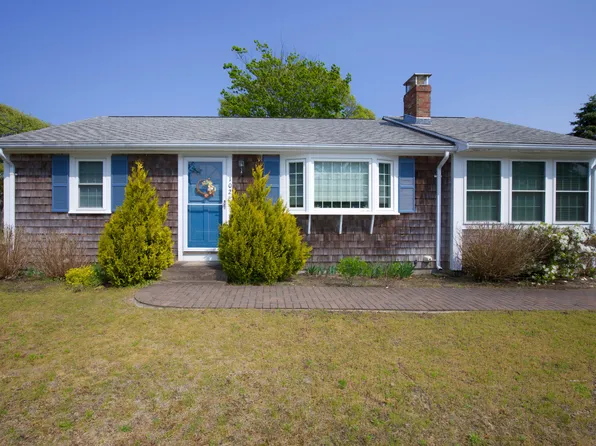 102 Michaels Avenue, Dennis Port, MA 02639