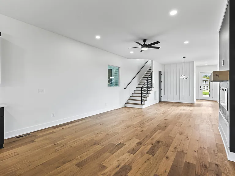 2109 Courtney Ave #A — Photo 22
