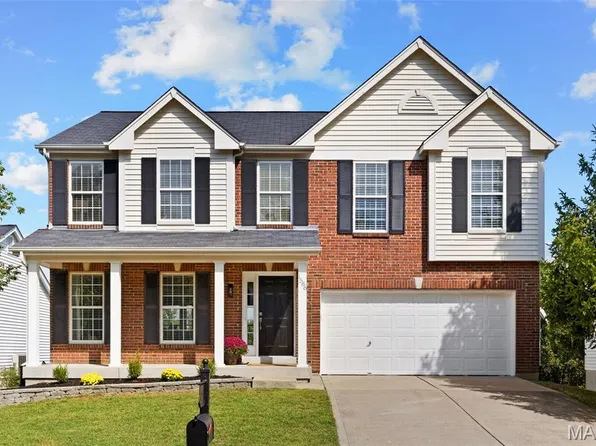 1566 Buckhurst Ct, Ballwin, MO 63021