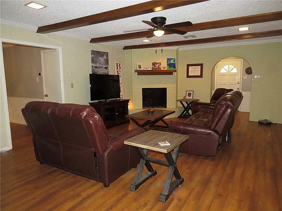 4th image of 513 Sunnyvale Ln