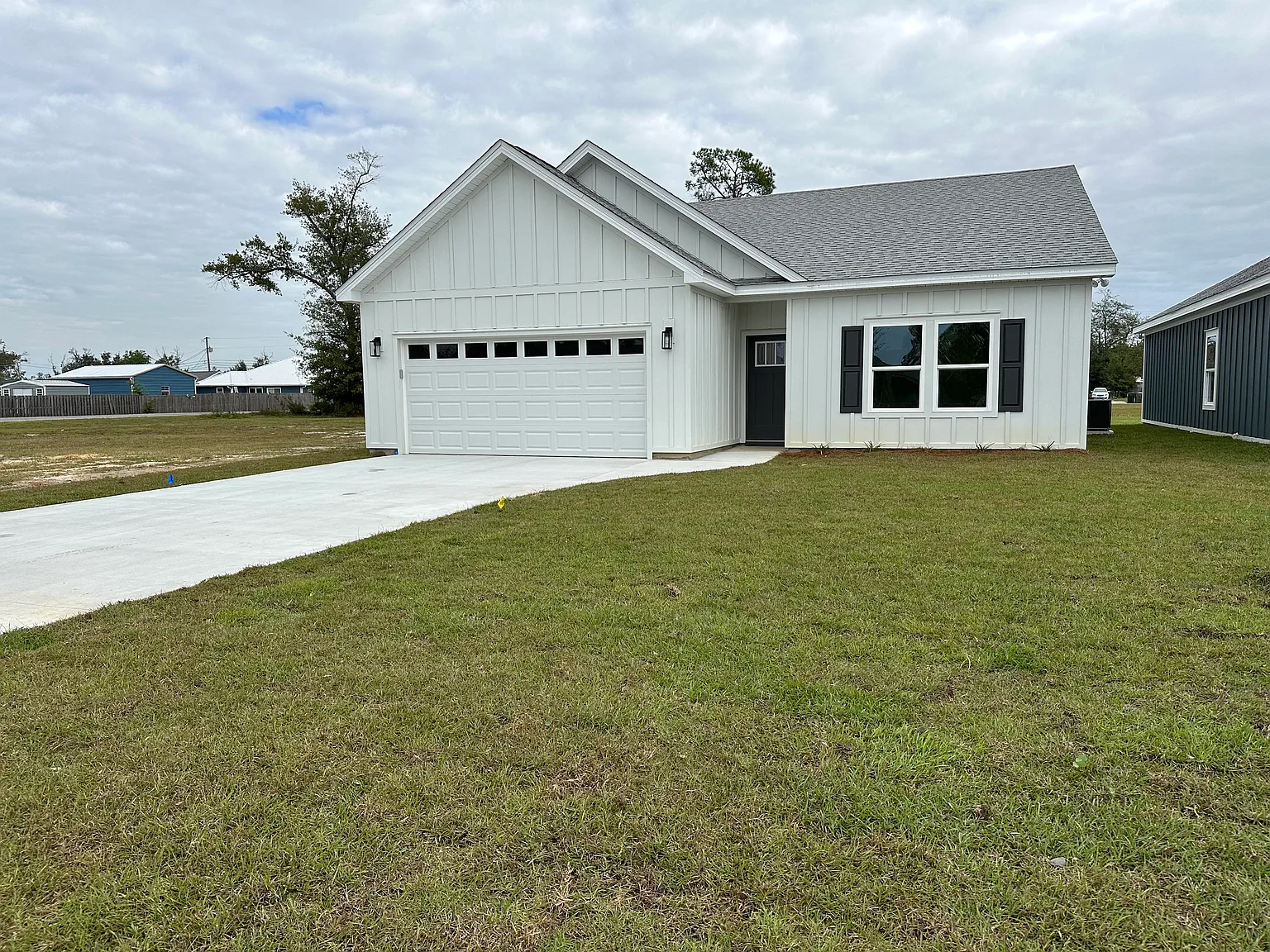 1303 Louisiana Ave — Photo 1