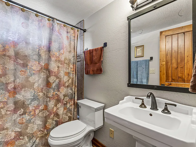 8950 W Antoinette Way — Photo 37