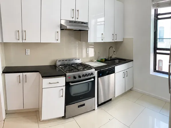 31-20 32nd Street image 1 of 7