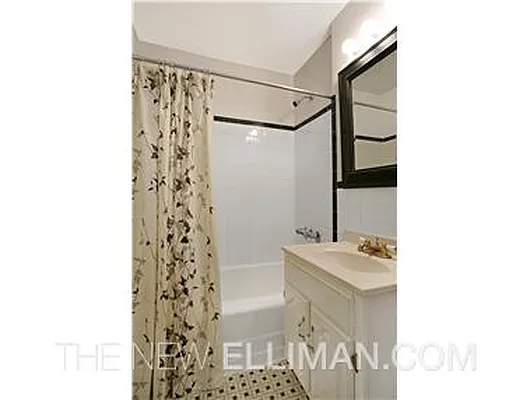 Rented by Douglas Elliman | media 4