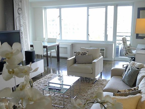 3rd image of 392 Central Park W APT 19J