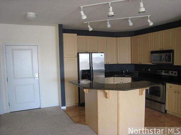 4th image of 1800 Graham Ave Unit 234