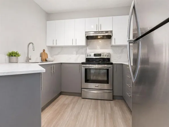 1111 NW 6th Ave SW #1408, Calgary, AB T2P 5M5
