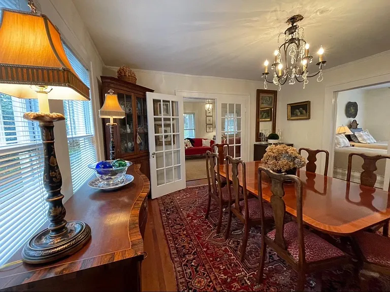 218 Circle Ave — Photo 7