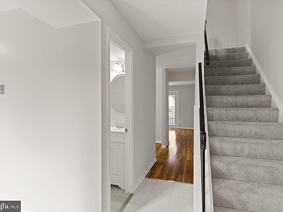 4th image of 9160 Broken Oak Pl #68C