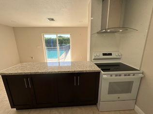 2520 SW 99th Ave, Miami, FL 33165