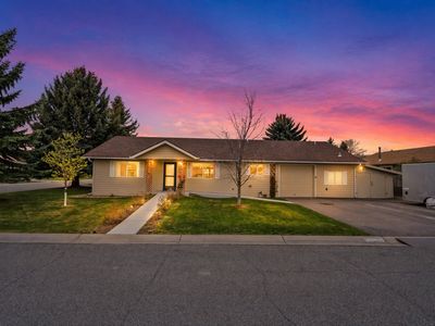 907 View Dr, Columbia Falls, MT, 59912