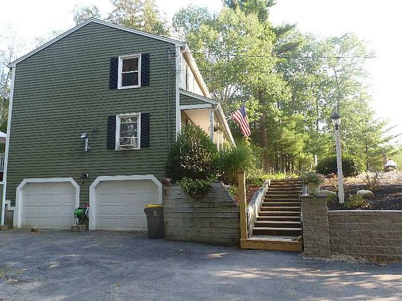 2nd image of 240 Maureen Cir
