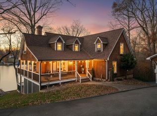 775 Long Island Dr, Moneta, VA 24121