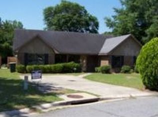 810 Madison Dr, Hinesville, GA 31313