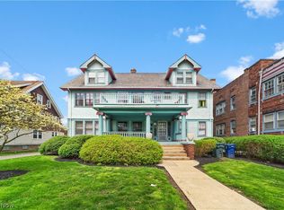 2701 Hampshire Rd, Cleveland Heights, OH