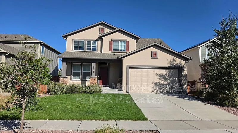4 bed, 4.0 bath, 4022 sqft, $3,300 — Photo 2