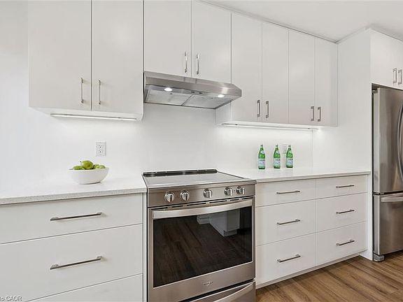 5th image of 375 Kingscourt Dr #27