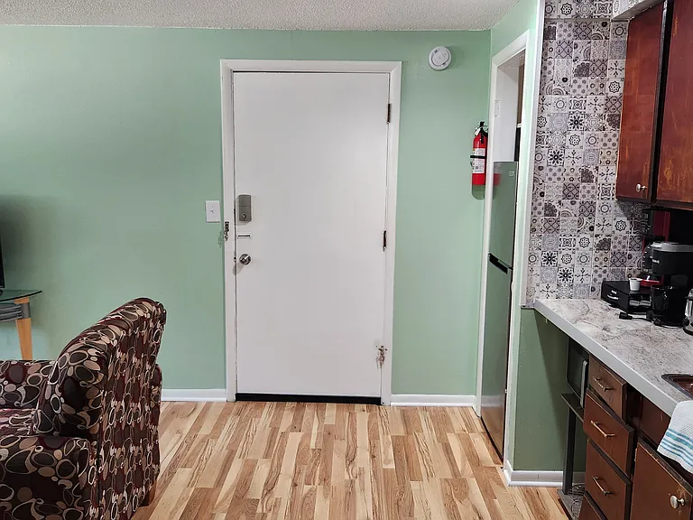 419 E State St #3 — Photo 13