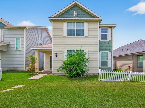 10876 S Lake Mist Ln, Willis, TX 77318