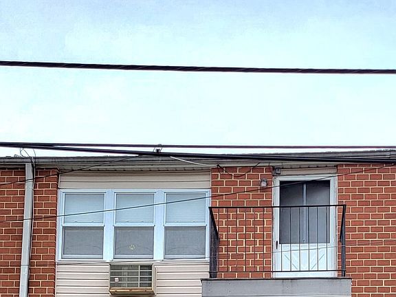 2nd image of 54 Francine Ct #B