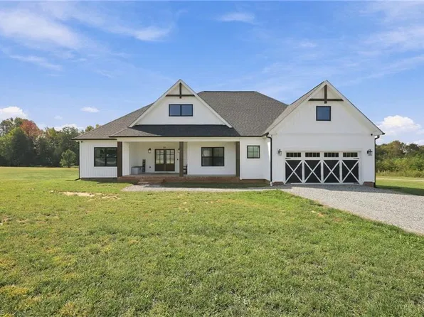 251 Paschal Rd, Yanceyville, NC 27379